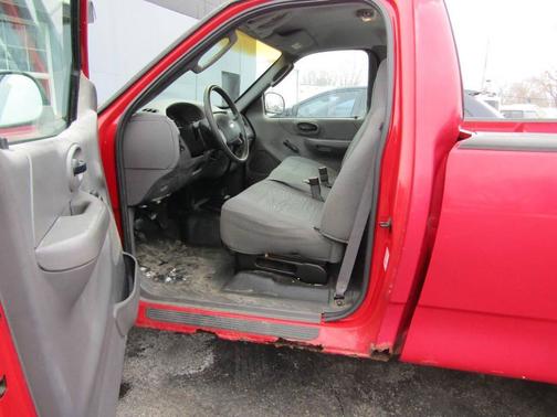 2003 Ford F-150 XL