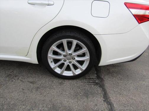 2013 Toyota Avalon XLE