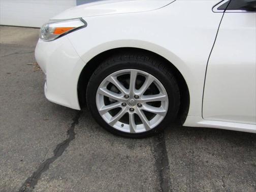2013 Toyota Avalon XLE