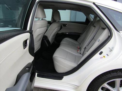 2013 Toyota Avalon XLE