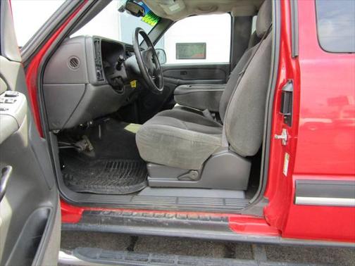 2005 Chevrolet Silverado 2500 LS H/D Extended Cab