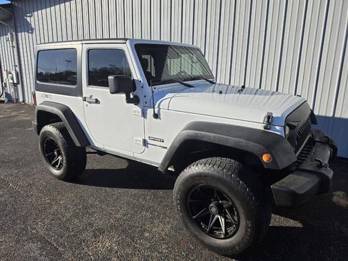 White 2018 Jeep Wrangler JK Sport SUV
