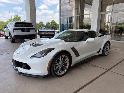 Arctic White 2017 Chevrolet Corvette Z06