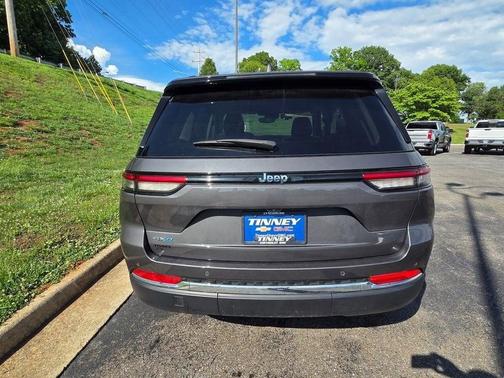Gray 2024 Jeep Grand Cherokee 4xe Base