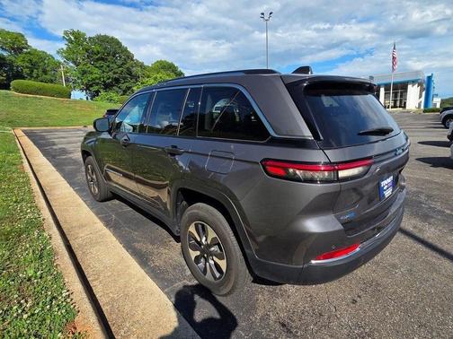Gray 2024 Jeep Grand Cherokee 4xe Base