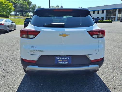 Summit White 2025 Chevrolet Trailblazer LT