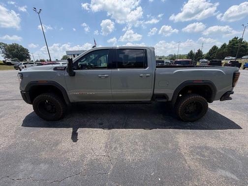 Gray 2024 GMC Sierra 2500 AT4X