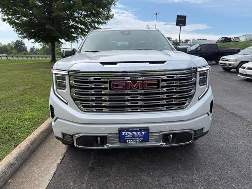 White Frost Tri-Coat 2024 GMC Sierra 1500 Denali