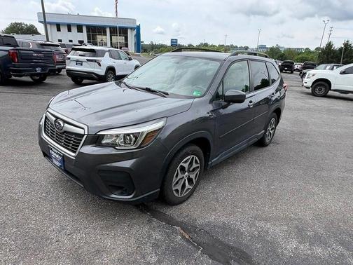 Magnetite Gray Metallic 2020 Subaru Forester Premium