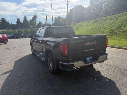 Onyx Black 2026 GMC Sierra 1500 SLT