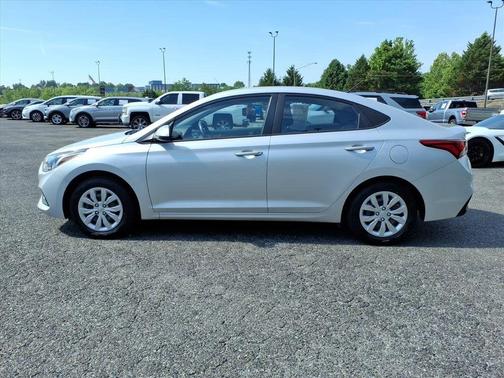 Silver 2021 Hyundai Accent SE