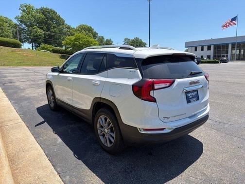 Summit White 2024 GMC Terrain SLT