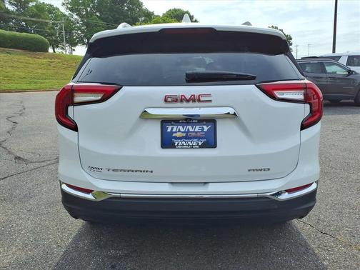 Summit White 2024 GMC Terrain SLT