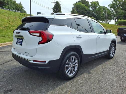 Summit White 2024 GMC Terrain SLT
