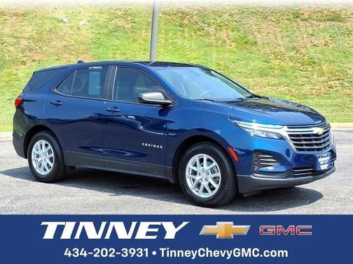 Blue Glow Metallic 2022 Chevrolet Equinox LS