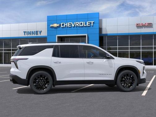 Summit White 2026 Chevrolet Traverse LT
