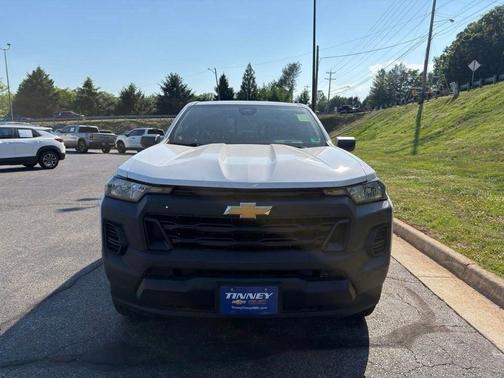 Summit White 2024 Chevrolet Colorado WT