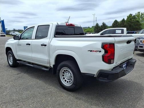 Summit White 2024 Chevrolet Colorado WT