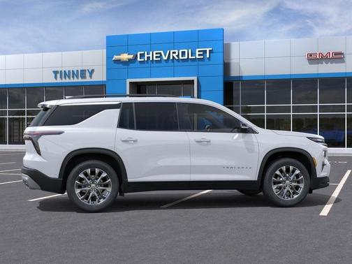 Summit White 2026 Chevrolet Traverse LT
