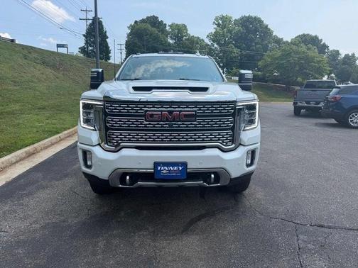White Frost Tri-Coat 2023 GMC Sierra 2500 Denali