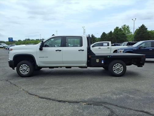 Summit White 2022 Chevrolet Silverado 2500 WT