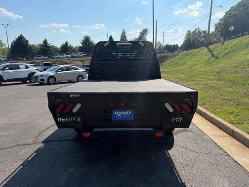 Summit White 2022 Chevrolet Silverado 2500 WT