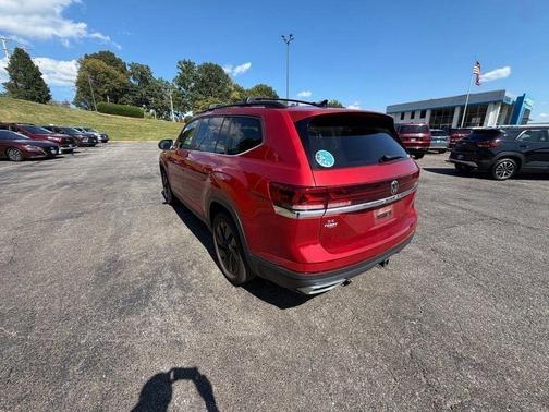Aurora Red Metallic 2024 Volkswagen Atlas 2.0T SE