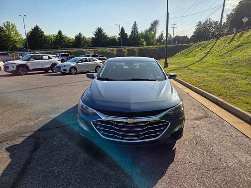Lakeshore Blue Metallic 2024 Chevrolet Malibu LT