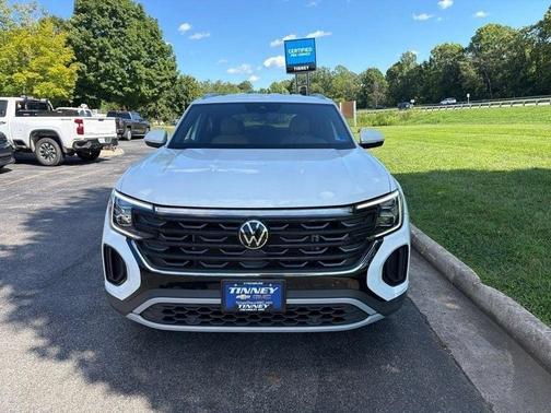 Pure White 2025 Volkswagen Atlas Cross Sport 2.0T SE