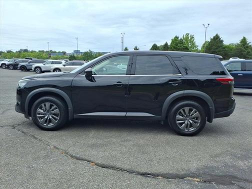 Black 2023 Nissan Pathfinder S