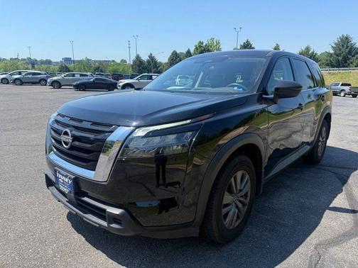Black 2023 Nissan Pathfinder S