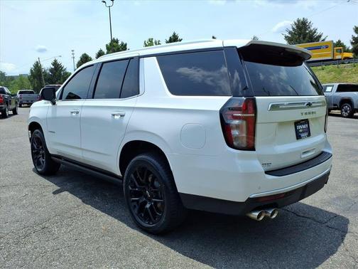 Iridescent Pearl Tricoat 2023 Chevrolet Tahoe High Country