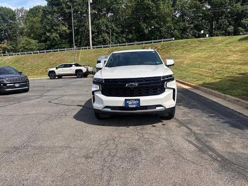 Iridescent Pearl Tricoat 2023 Chevrolet Tahoe High Country