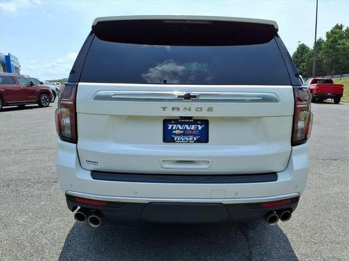 Iridescent Pearl Tricoat 2023 Chevrolet Tahoe High Country