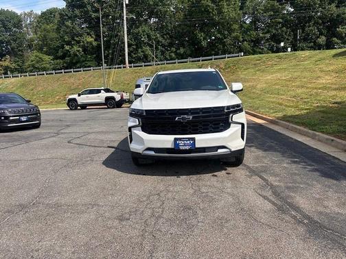 Iridescent Pearl Tricoat 2023 Chevrolet Tahoe High Country