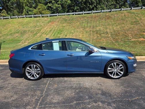 Lakeshore Blue Metallic 2024 Chevrolet Malibu 2LT