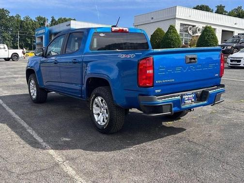 Bright Blue Metallic 2021 Chevrolet Colorado LT
