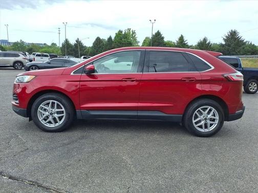 Red 2024 Ford Edge SEL