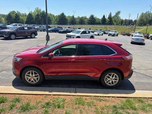 Red 2024 Ford Edge SEL
