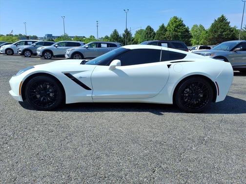Arctic White 2019 Chevrolet Corvette Stingray