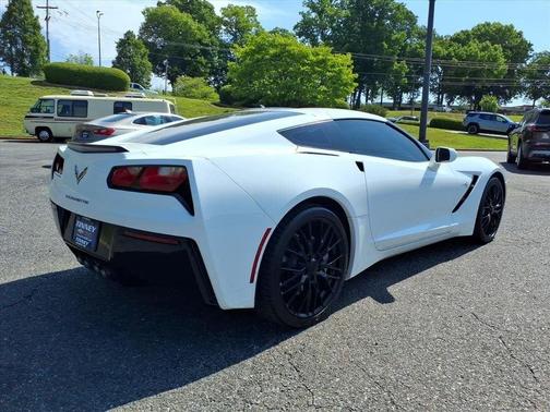 Arctic White 2019 Chevrolet Corvette Stingray