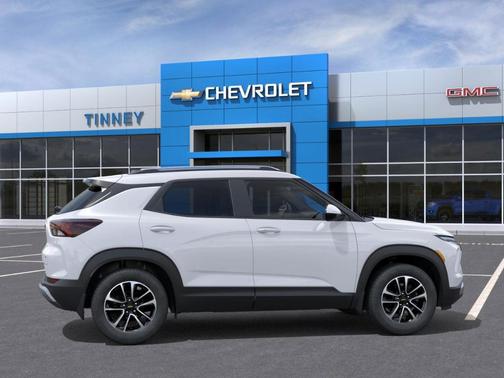 Summit White 2026 Chevrolet Trailblazer LT