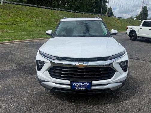 Summit White 2026 Chevrolet Trailblazer LT