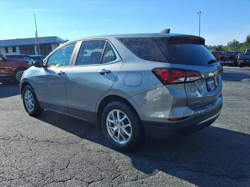 Sterling Gray Metallic 2024 Chevrolet Equinox LT