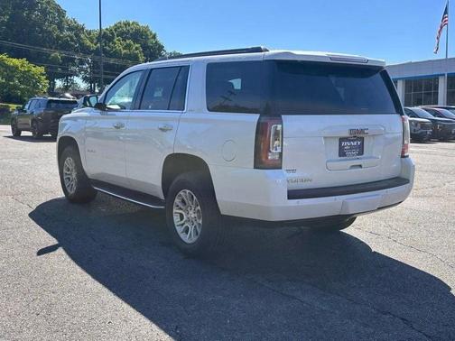 White Frost Tri-Coat 2017 GMC Yukon SLT