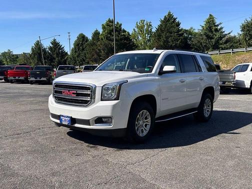 White Frost Tri-Coat 2017 GMC Yukon SLT