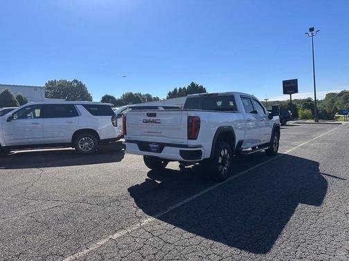 Summit White 2025 GMC Sierra 2500 Denali