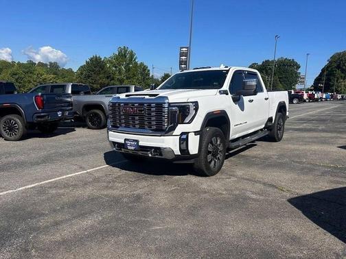 Summit White 2025 GMC Sierra 2500 Denali