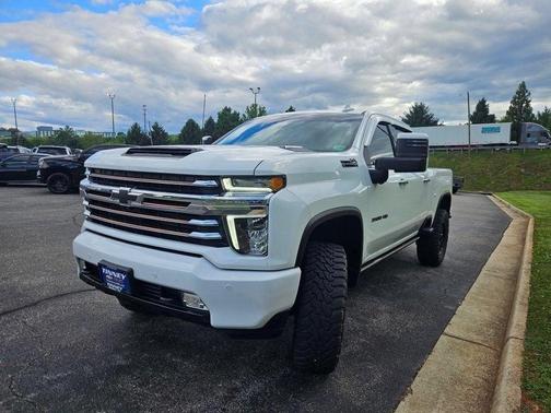 Summit White 2023 Chevrolet Silverado 3500 High Country