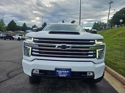 Summit White 2023 Chevrolet Silverado 3500 High Country